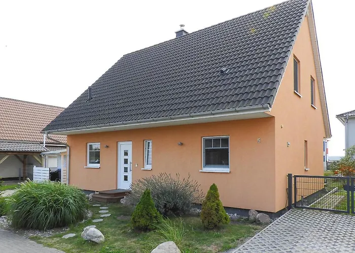 Peenemuende, Top-Ferienhaus Am Seglerhafen